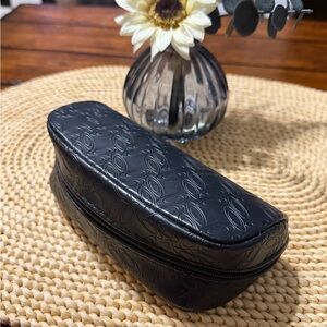 Oakley Black Zip Around Sunglasses Case
